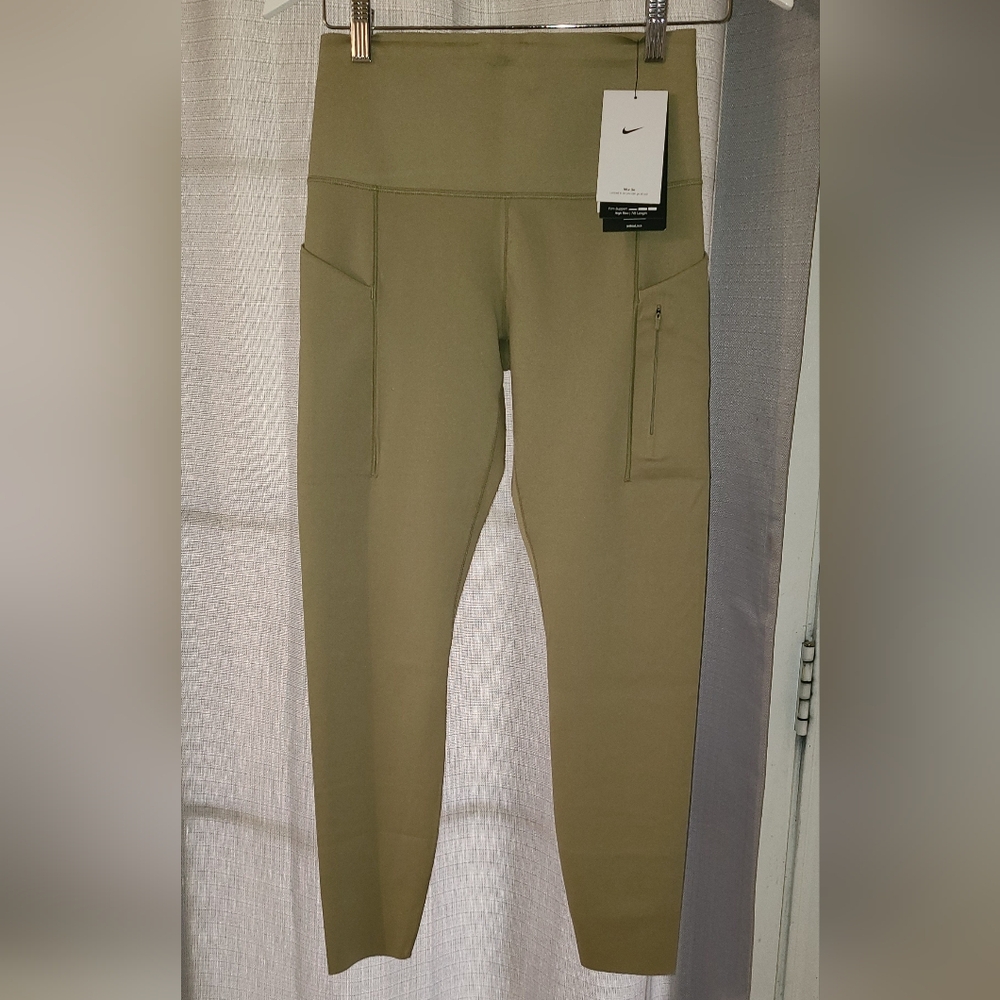 NIKE Women's training leggings medium